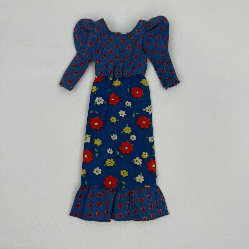 Vintage 1973 Barbie #3343 Best Buy Raining Flowers Peasant Dress Floral